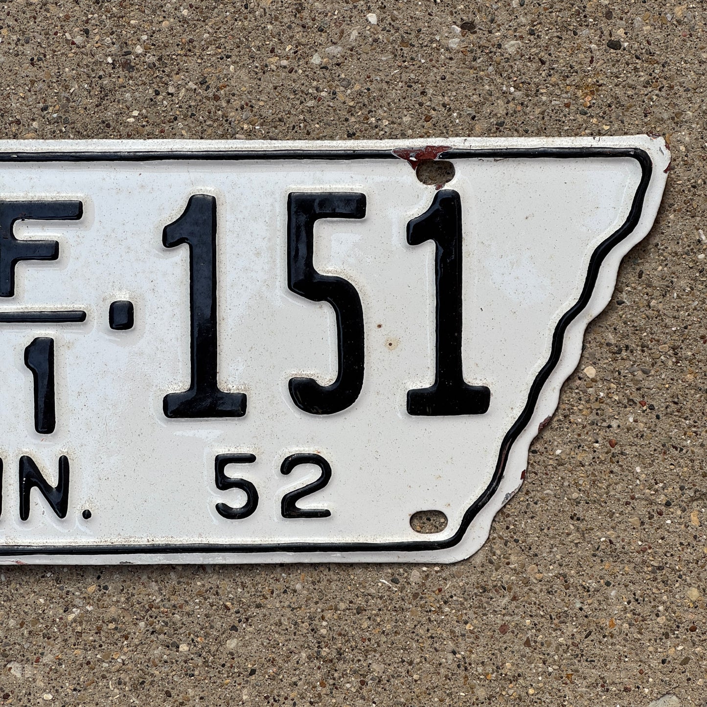 1952 Tennessee Farm License Plate Auto Tag State Shape 68 F1 151