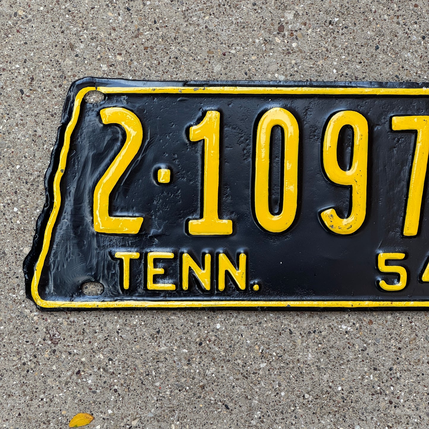1954 Tennessee License Plate Auto Tag State Shape 2 109704