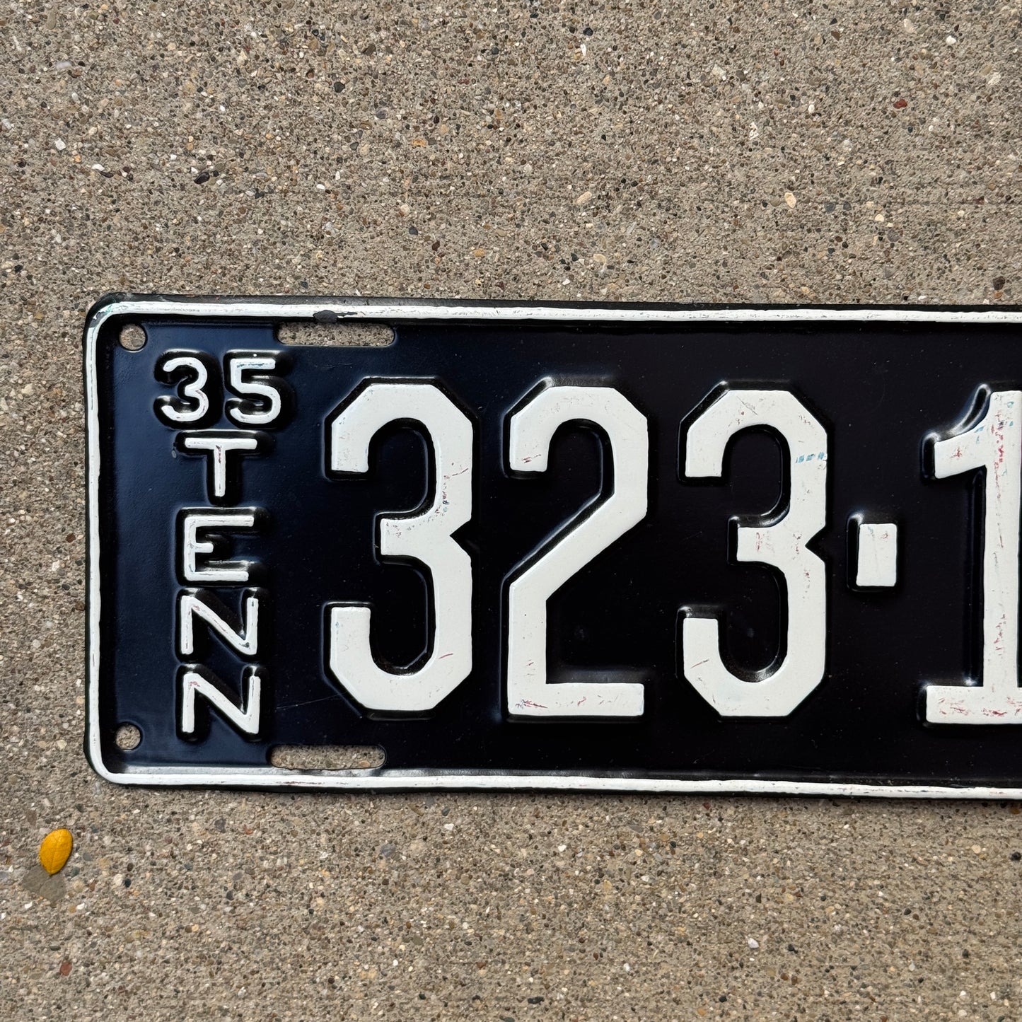 1935 Tennessee License Plate Auto Tag 323 157