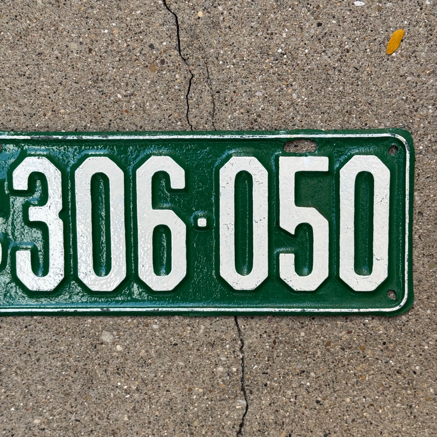 1929 Tennessee License Plate Auto Tag 306 050