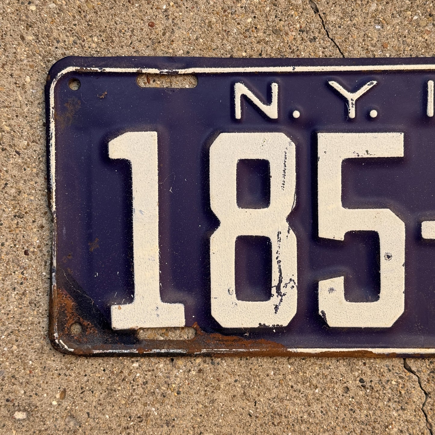 1923 New York License Plate Auto Tag 185 932