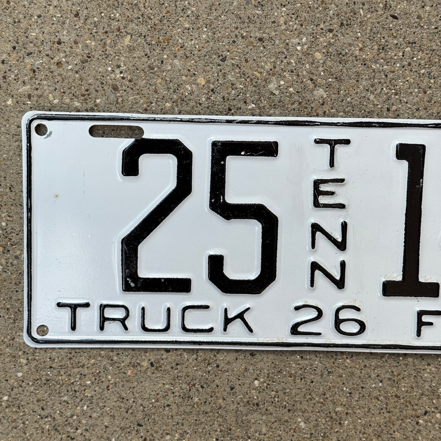 1926 Tennessee Truck License Plate Pair Auto Tag 25144