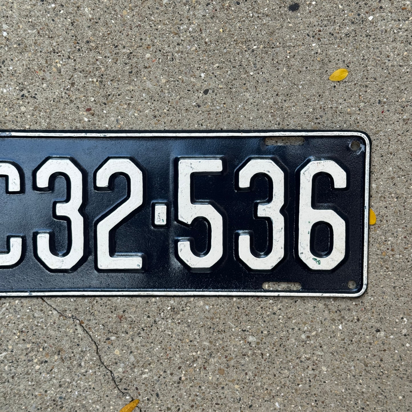 1935 Tennessee Truck License Plate Auto Tag C 32 536