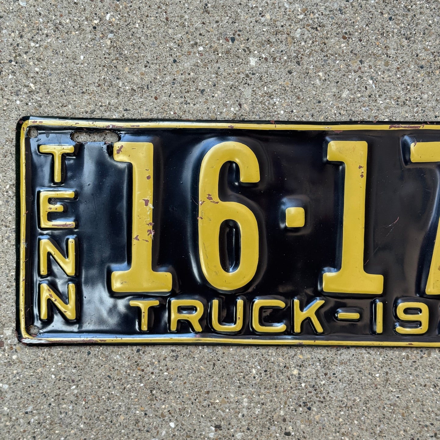 1924 Tennessee Truck License Plate Auto Tag 16 175