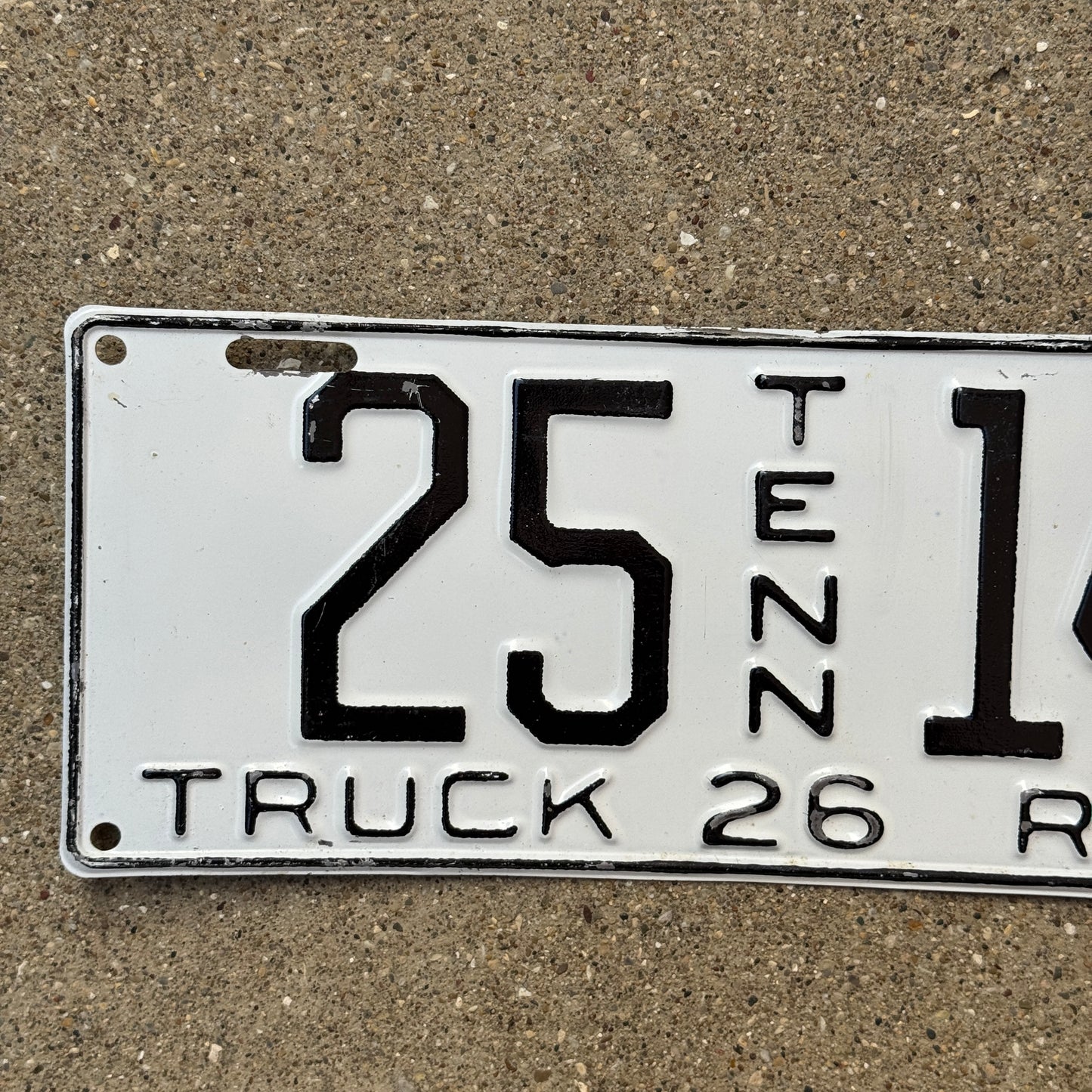 1926 Tennessee Truck License Plate Pair Auto Tag 25144
