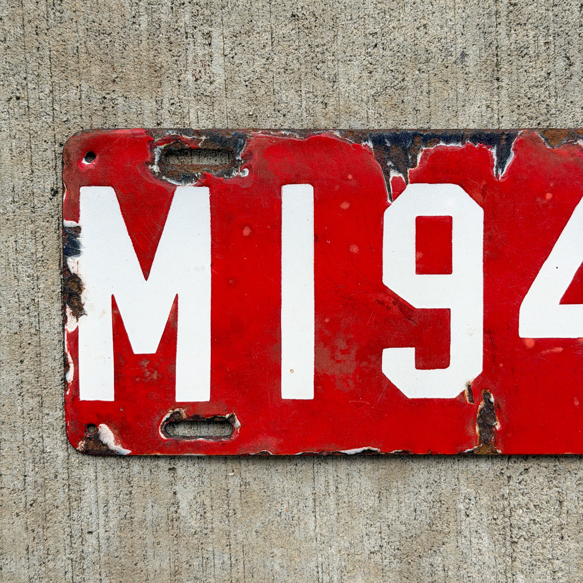 1912 New York Porcelain Dealer License Plate Auto Tag Manufacturer M 1940