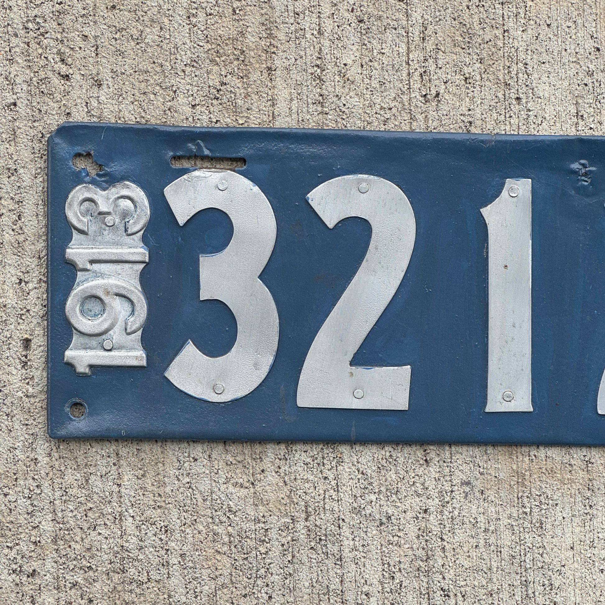 Detailed Photo of a 1913 Wisconsin License Plate Auto Tag Garage Decor Vintage Palindrome 32123