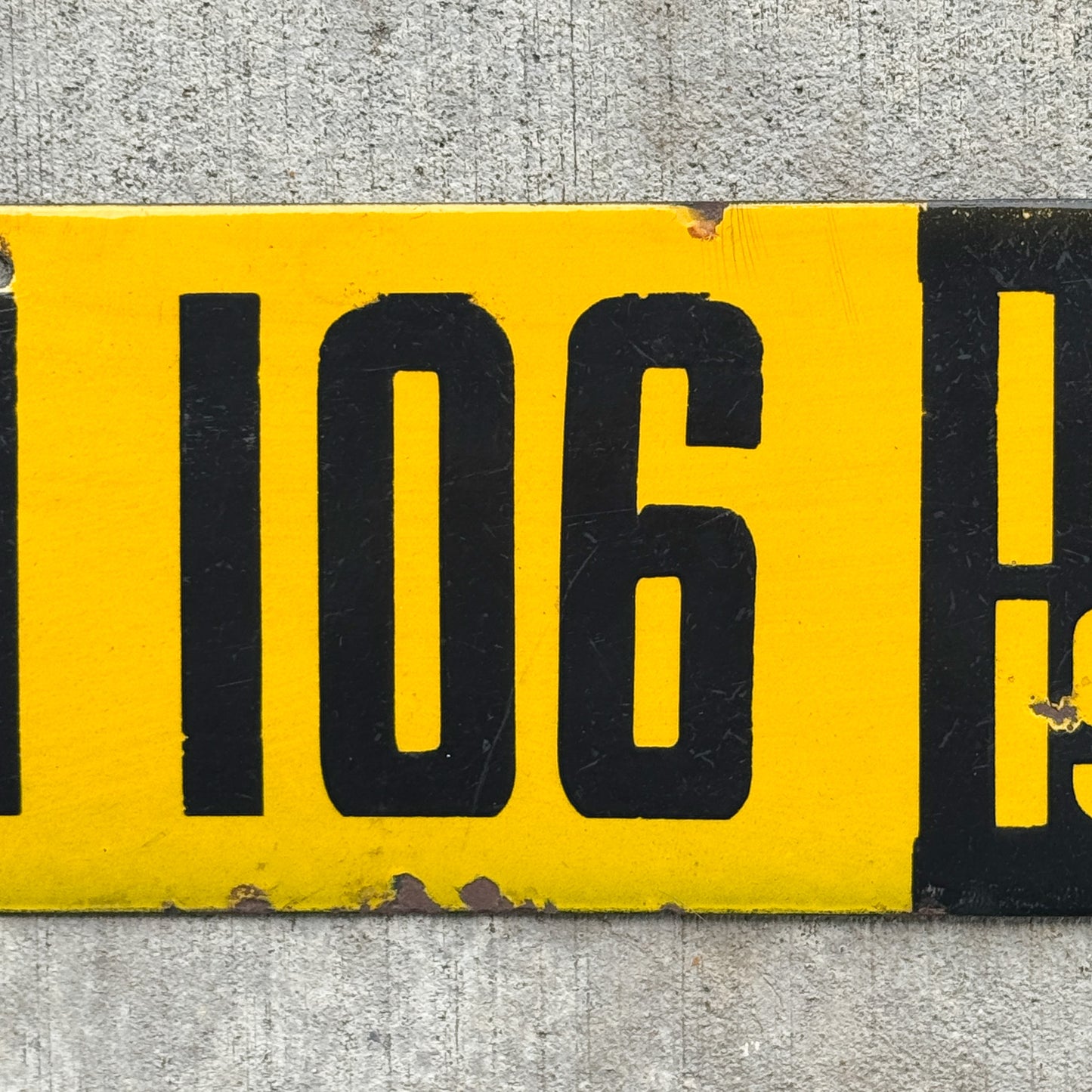 1913 Indiana Porcelain Manufacturer License Plate Auto Tag High Quality First Issue M 106