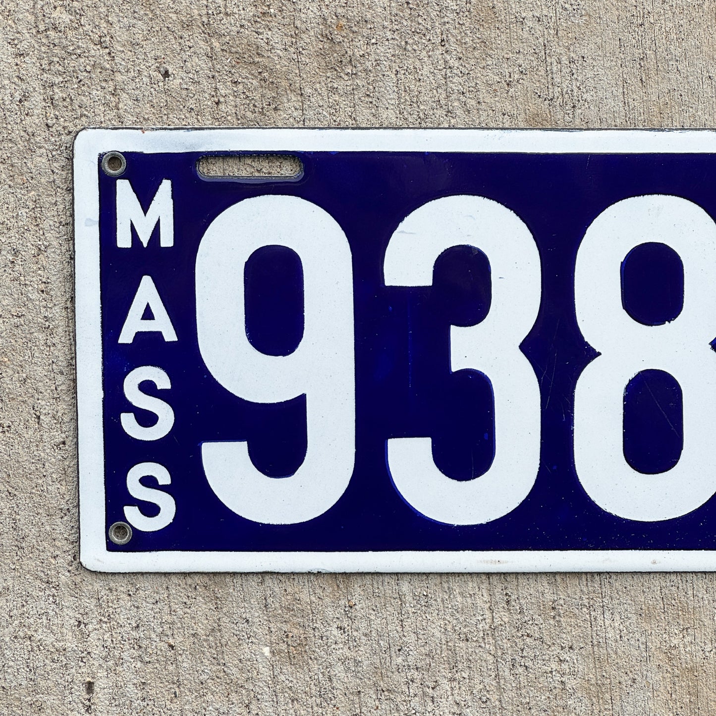 1909 Massachusetts Porcelain License Plate Auto Tag High Quality Low Number Four Digit 9385