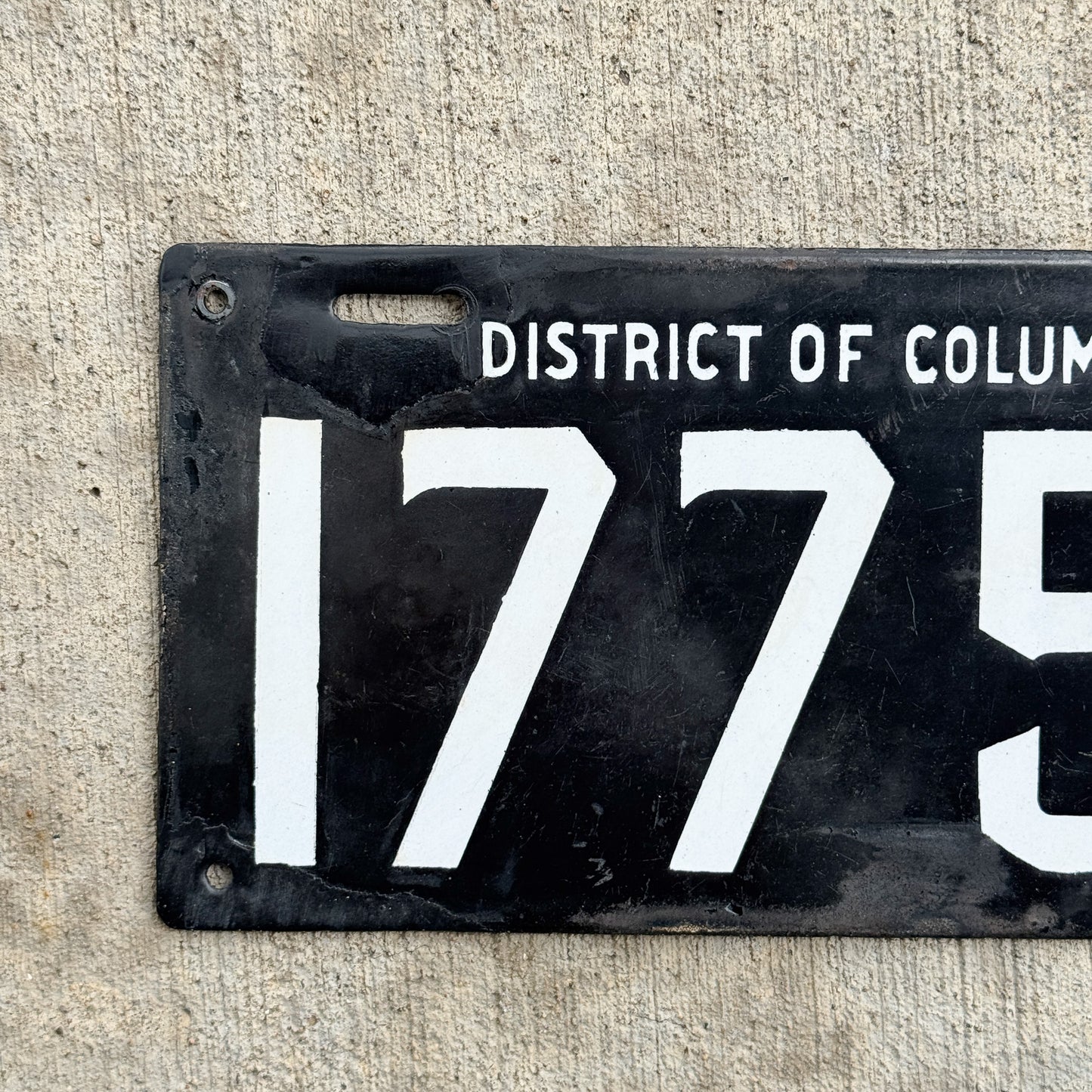 1914 Washington DC Porcelain License Plate Auto Tag Small Font 17754
