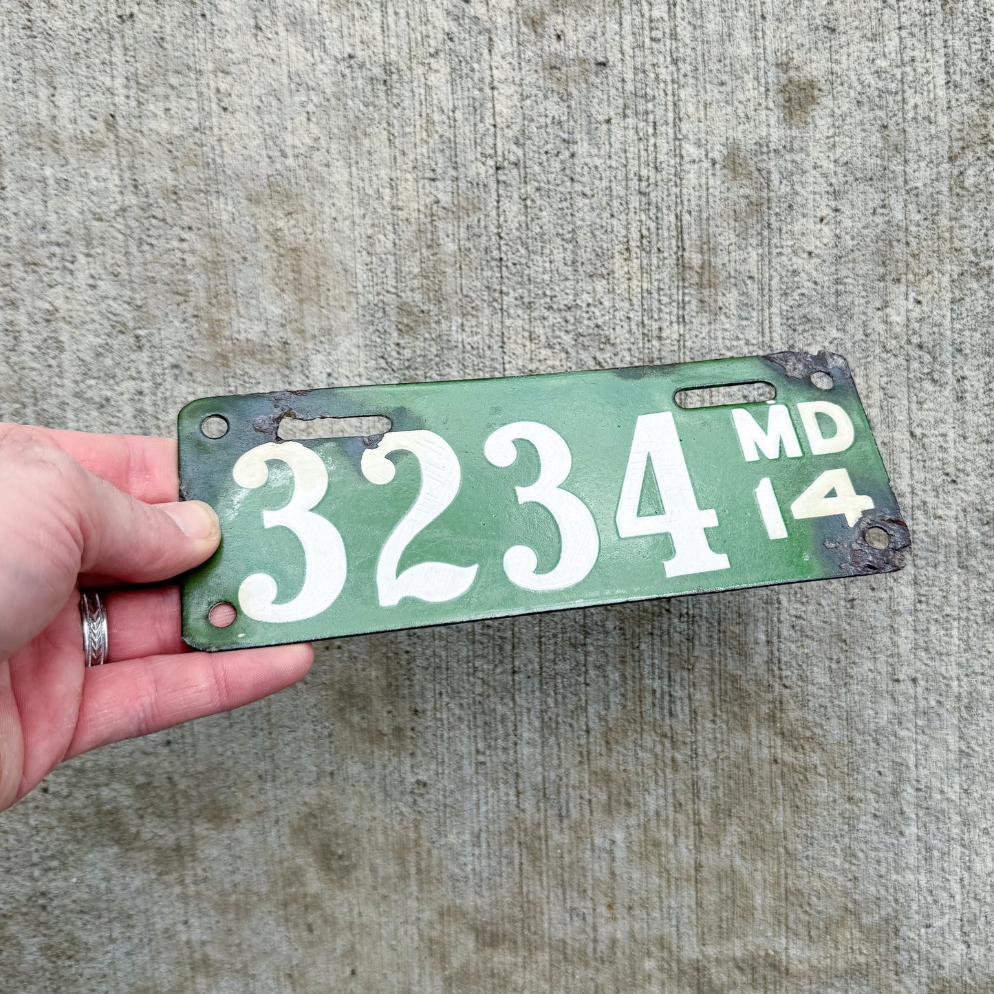 1914 Maryland Porcelain Motorcycle License Plate Auto Tag Type 2 3234
