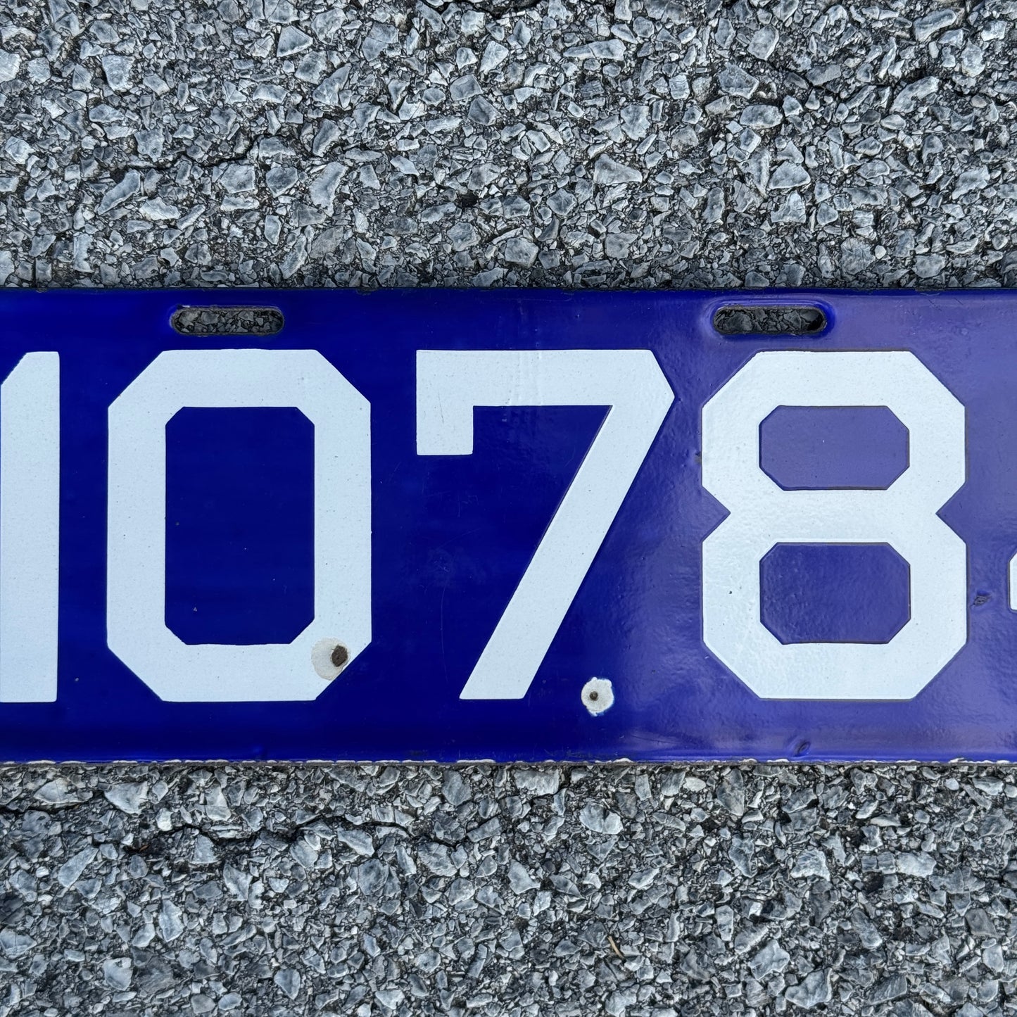 1913 Connecticut Porcelain License Plate Auto Tag C 10784
