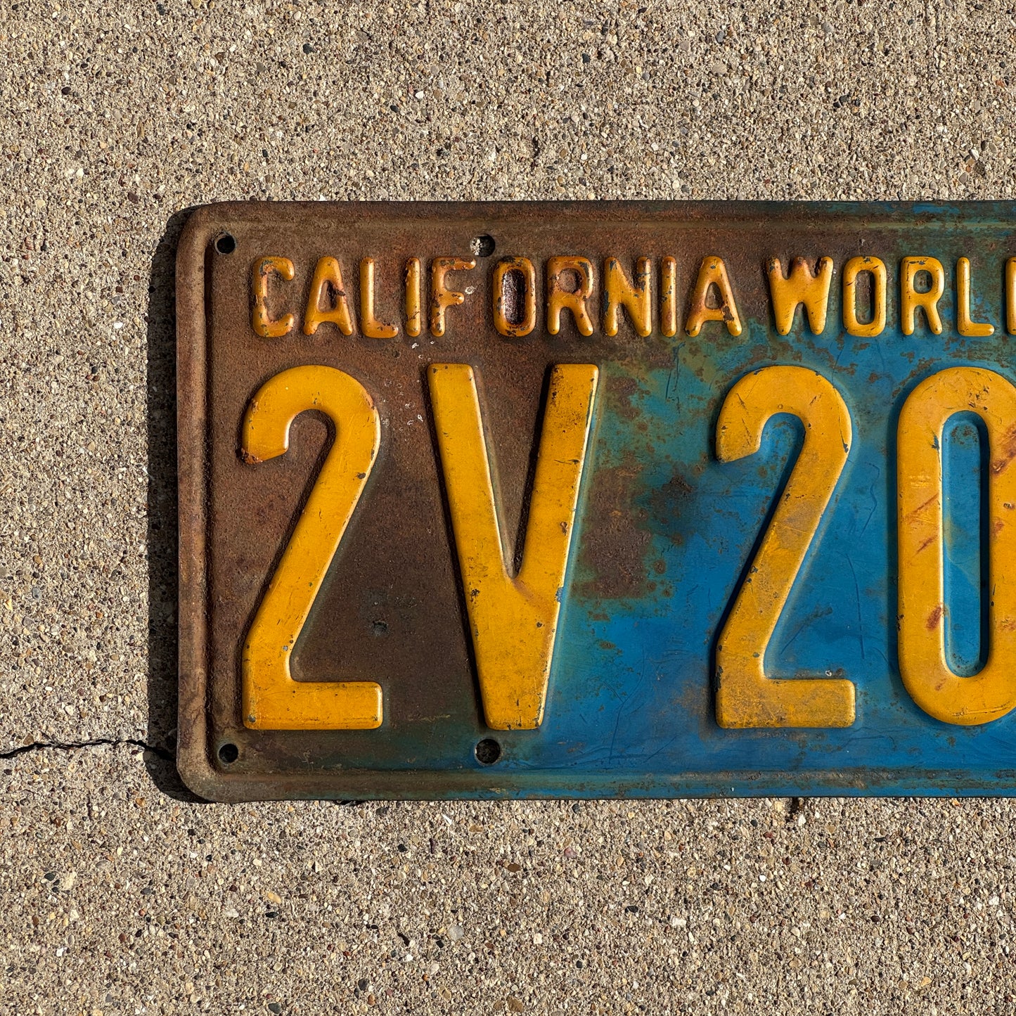1939 California License Plate Auto Tag 2V 2026