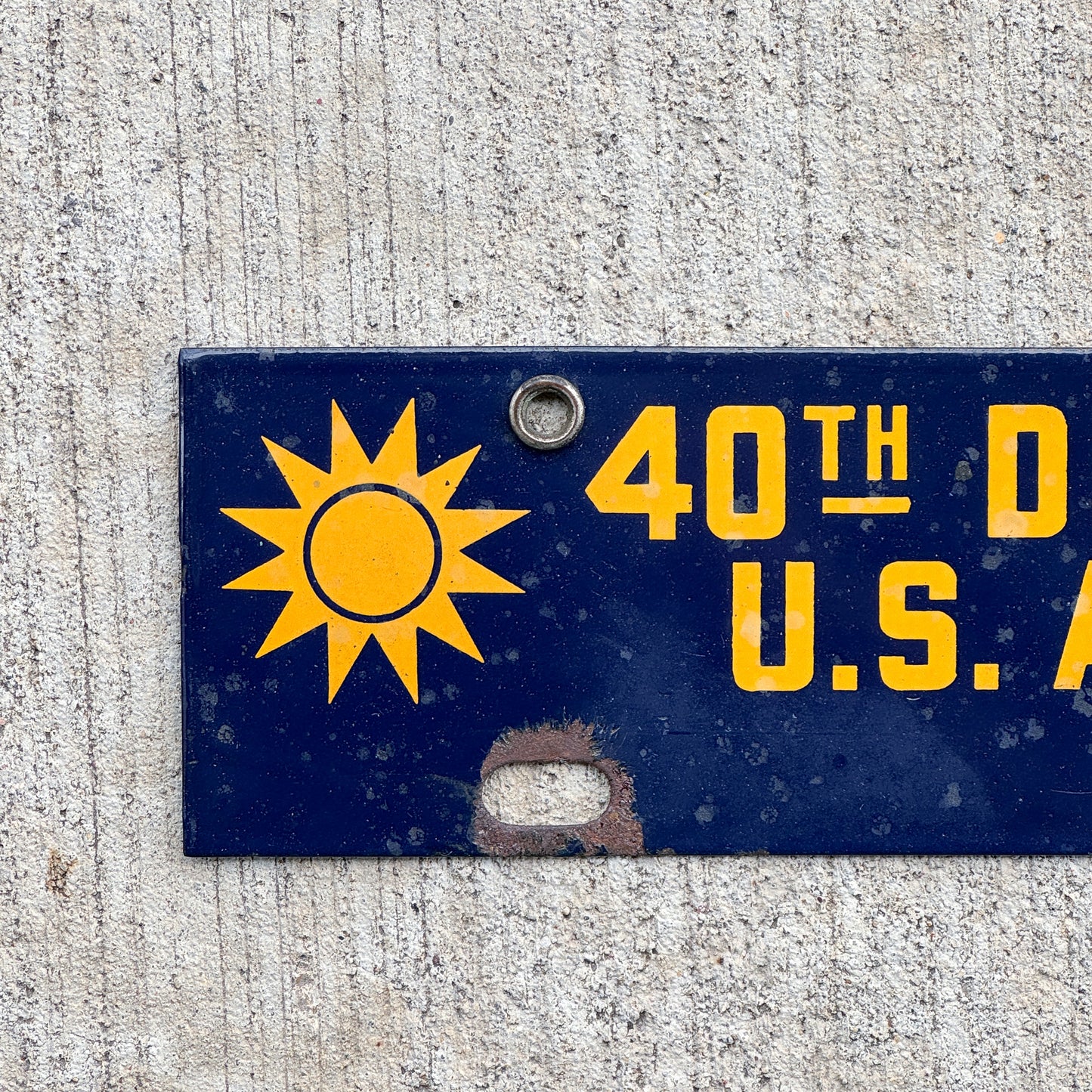 1940 Era California 40th Division Army Porcelain License Plate Topper 713
