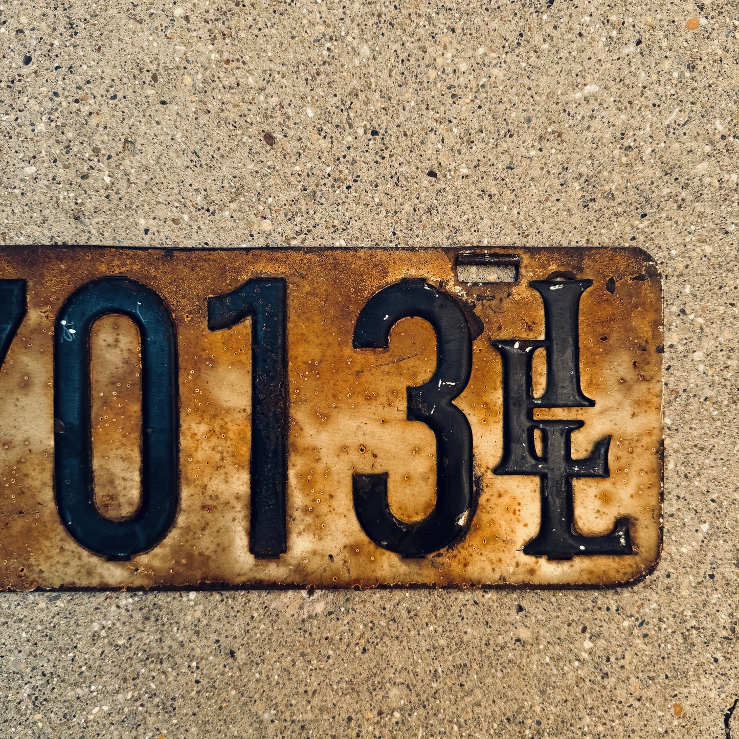 1908 1909 Illinois Prestate License Plate Auto Tag 17013