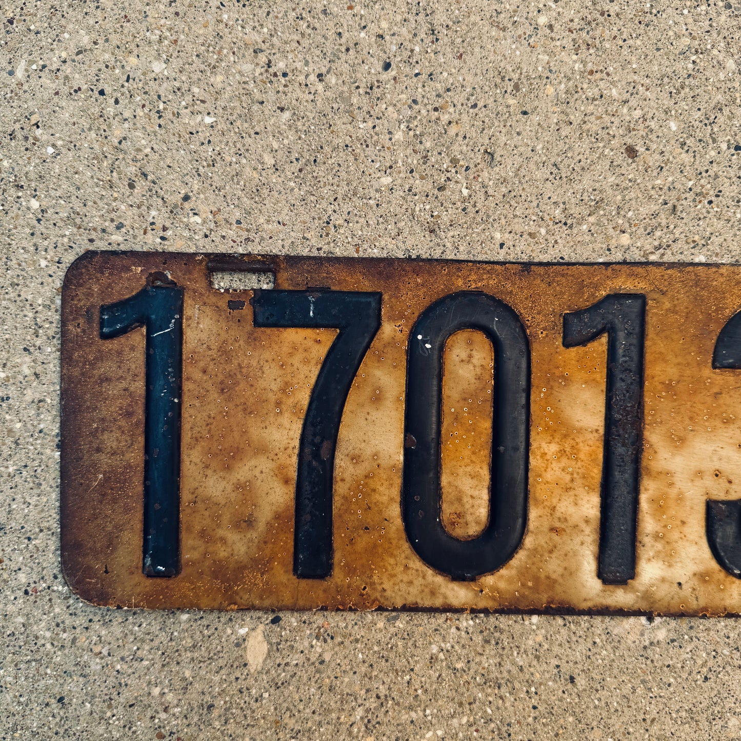 1908 1909 Illinois Prestate License Plate Auto Tag 17013