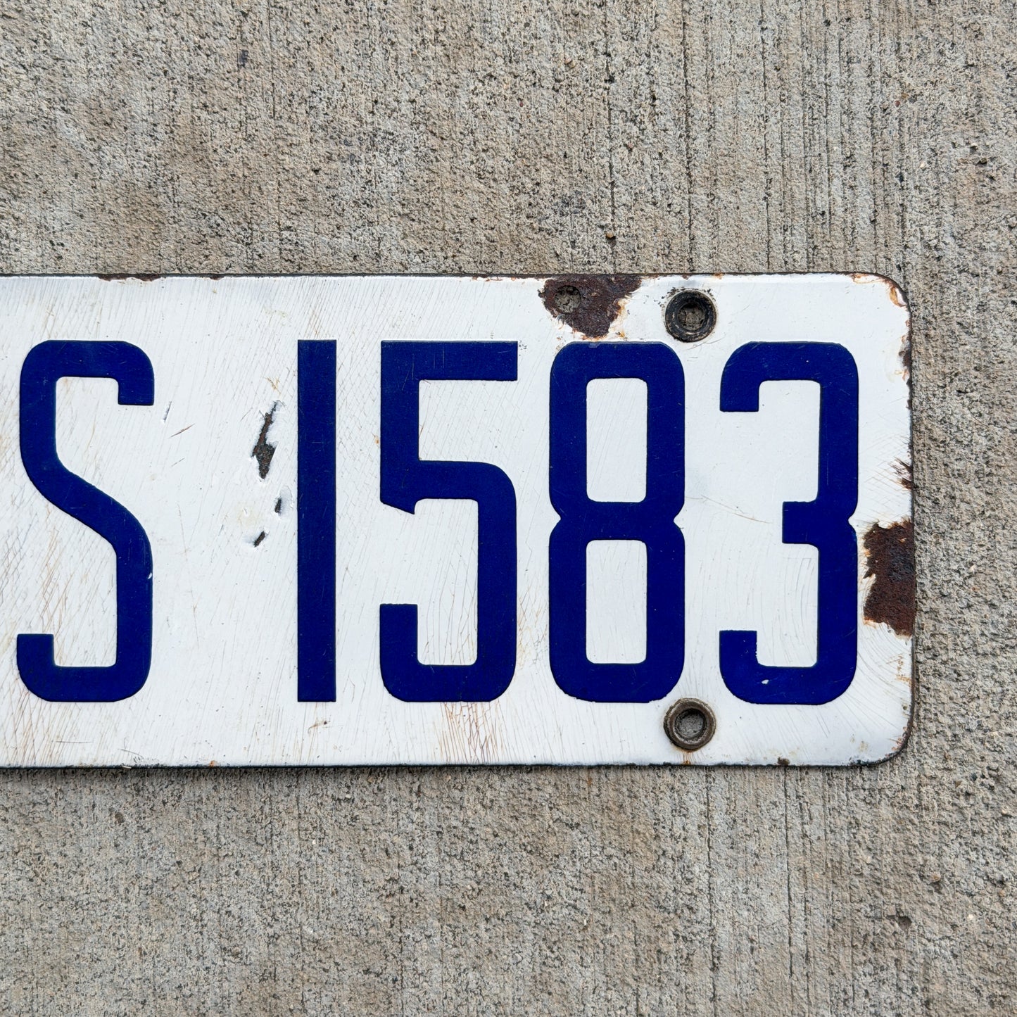 1916 1919 California Porcelain Public Service License Plate Auto Tag PS 1583