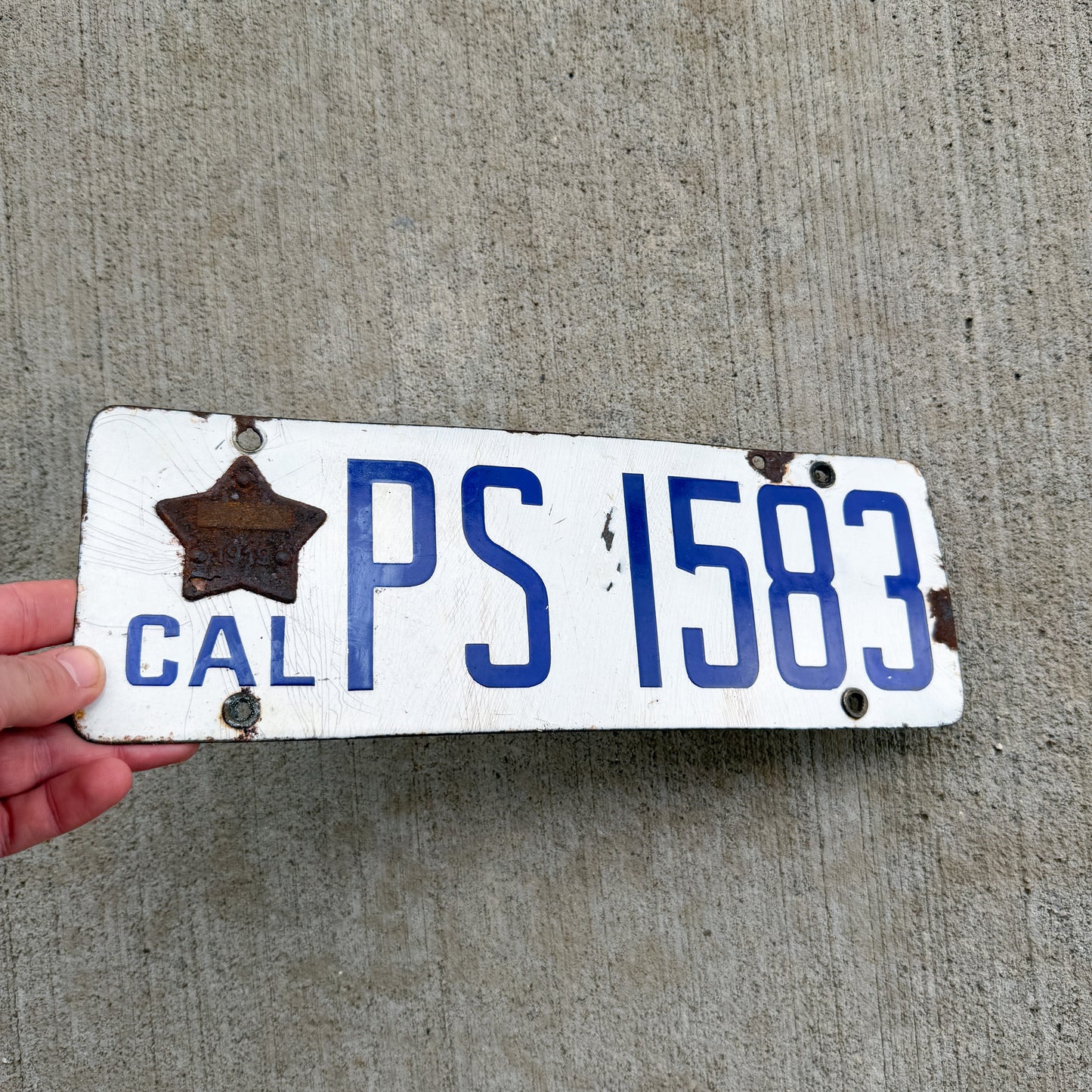 1916 1919 California Porcelain Public Service License Plate Auto Tag PS 1583