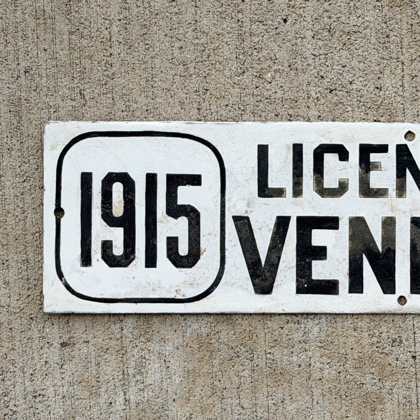 1915 New York Porcelain Vender License Plate Auto Tag 29