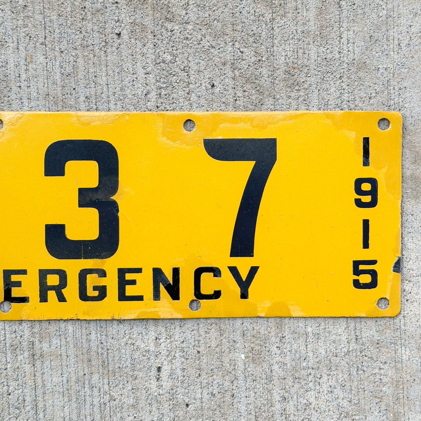 1915 California Porcelain Emergency License Plate Auto Tag X 37