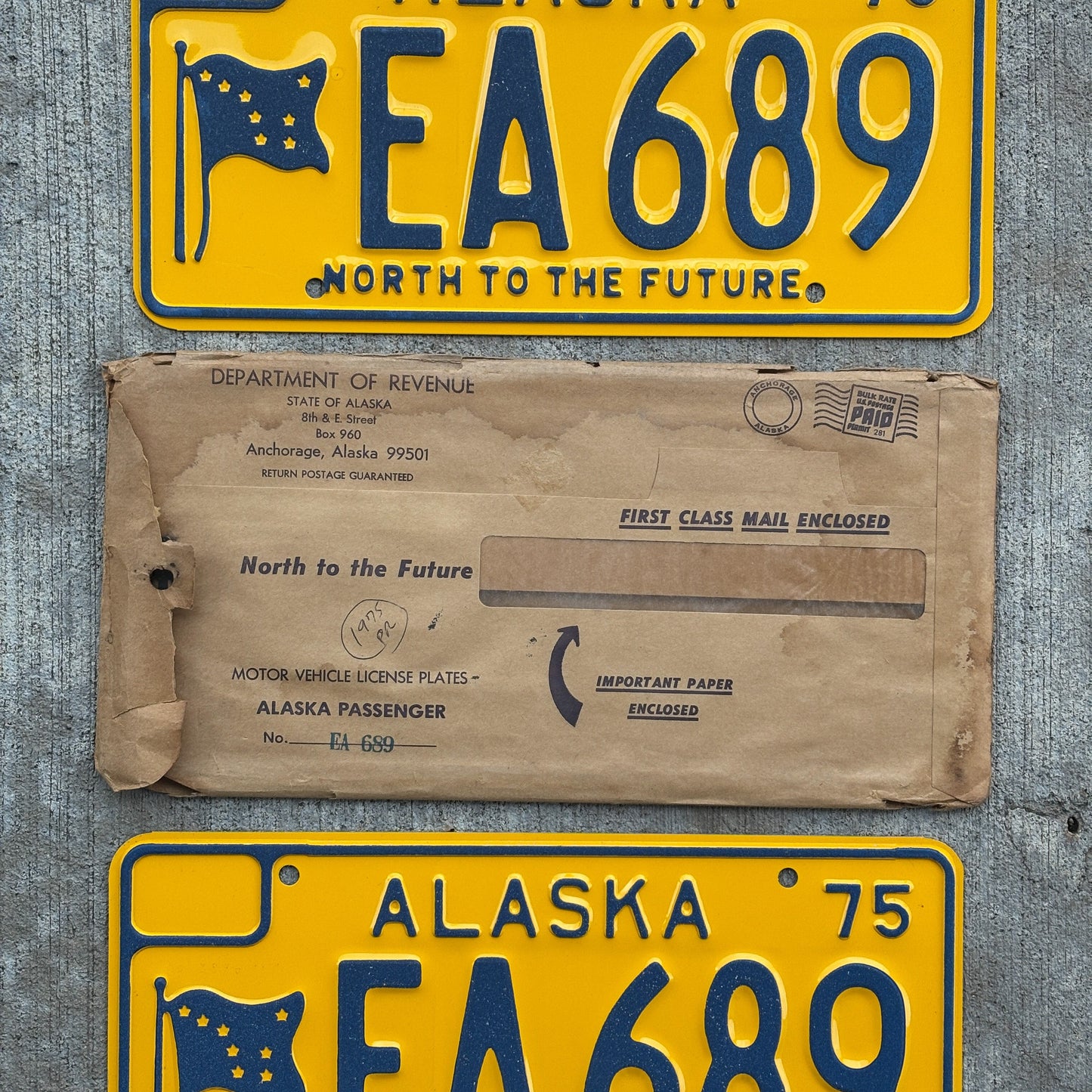 1975 Alaska License Plate Pair Auto Tag With Envelope High Quality EA 689