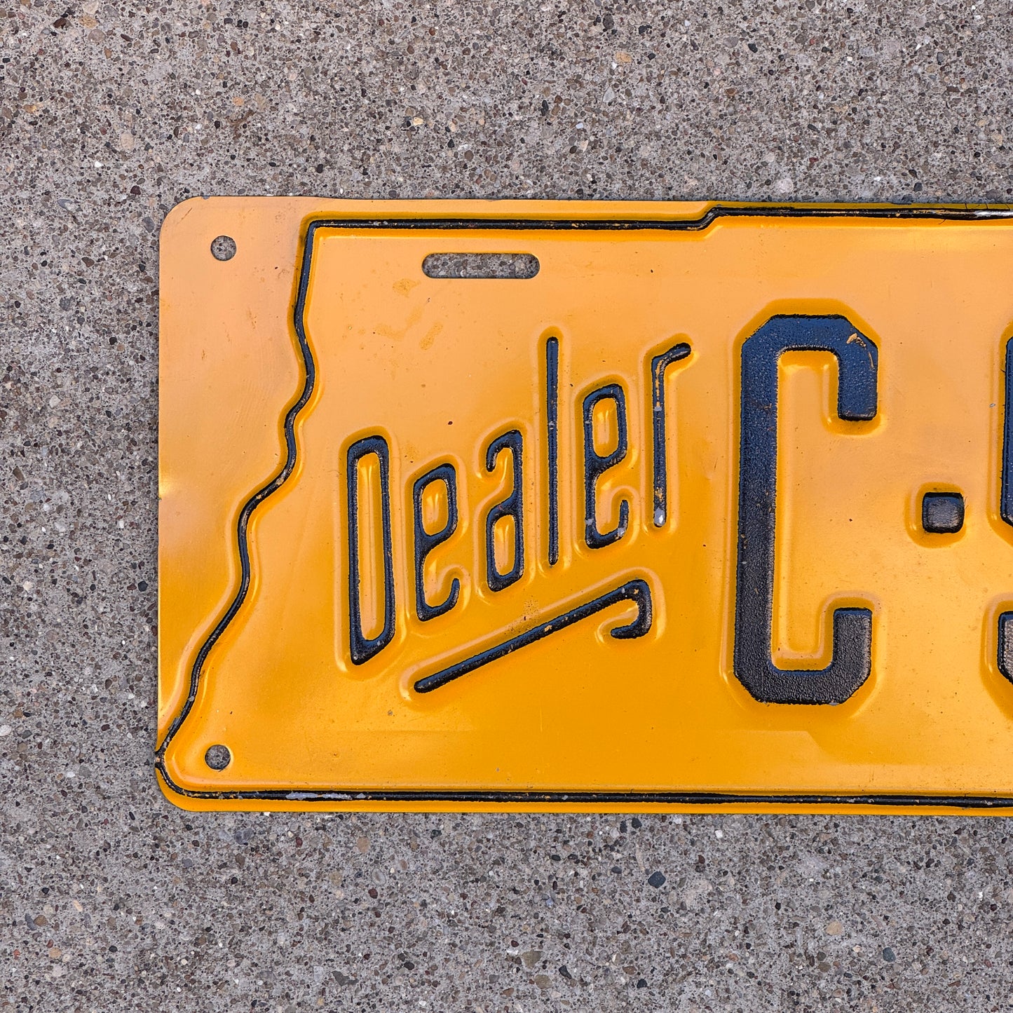 1927 Tennessee Dealer License Plate Auto Tag State Shape C 935