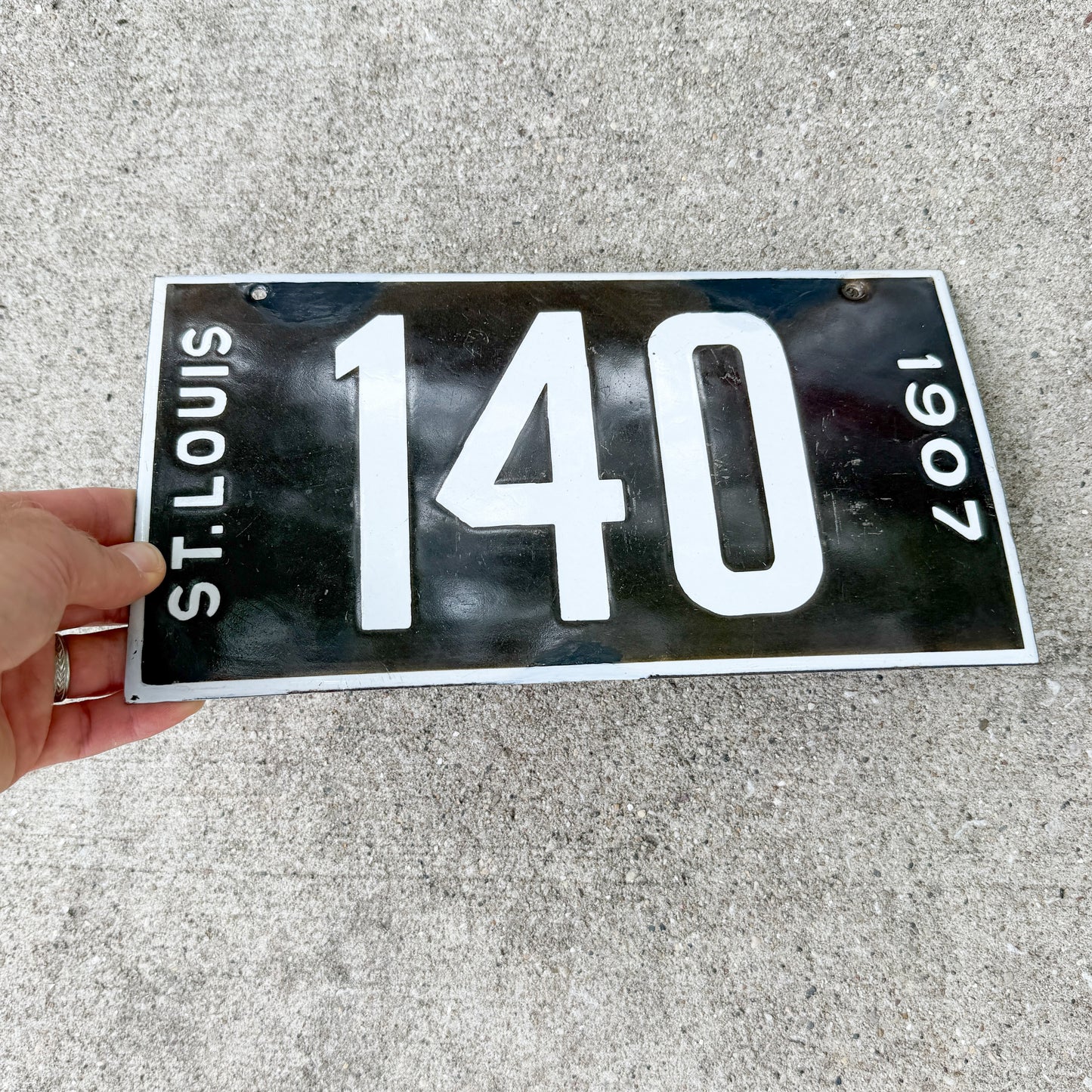 1907 St. Louis Missouri Porcelain License Plate Auto Tag 140