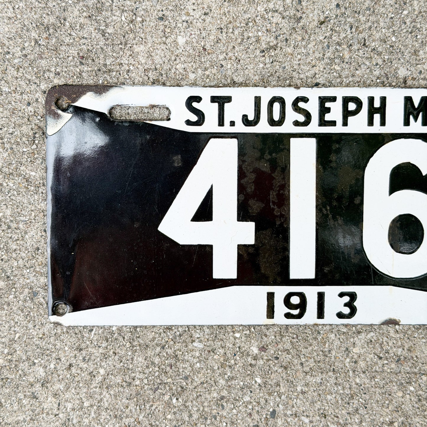 1913 St. Joseph Missouri Porcelain License Plate Auto Tag 416