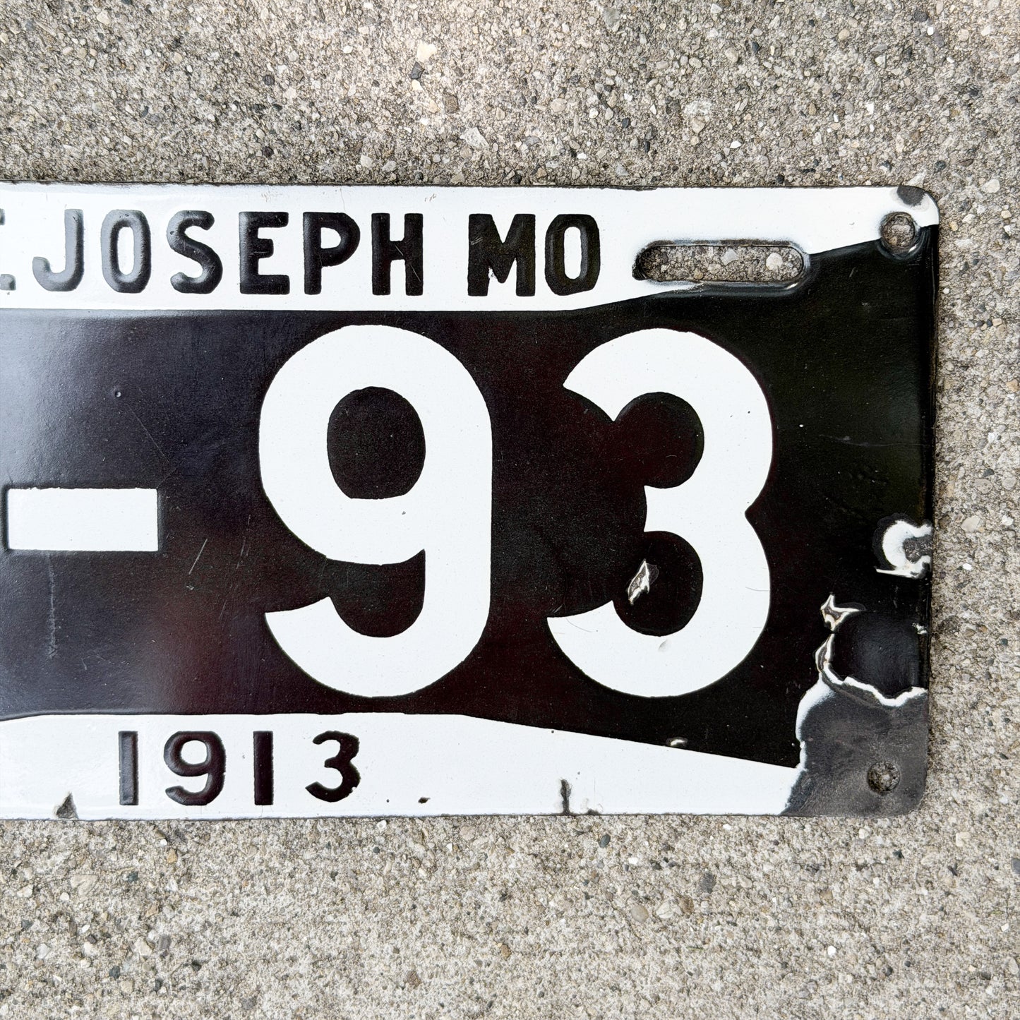 1913 St. Joseph Missouri Porcelain Dealer License Plate Auto Tag D-93