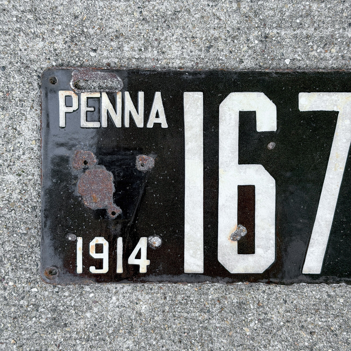 1914 Pennsylvania Porcelain License Plate Auto Tag 16775