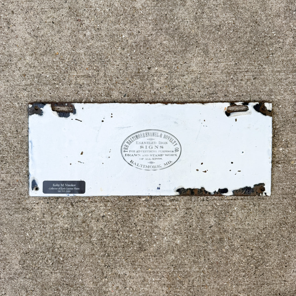1910 Vermont Porcelain License Plate Auto Tag Low Number Three Digit 886