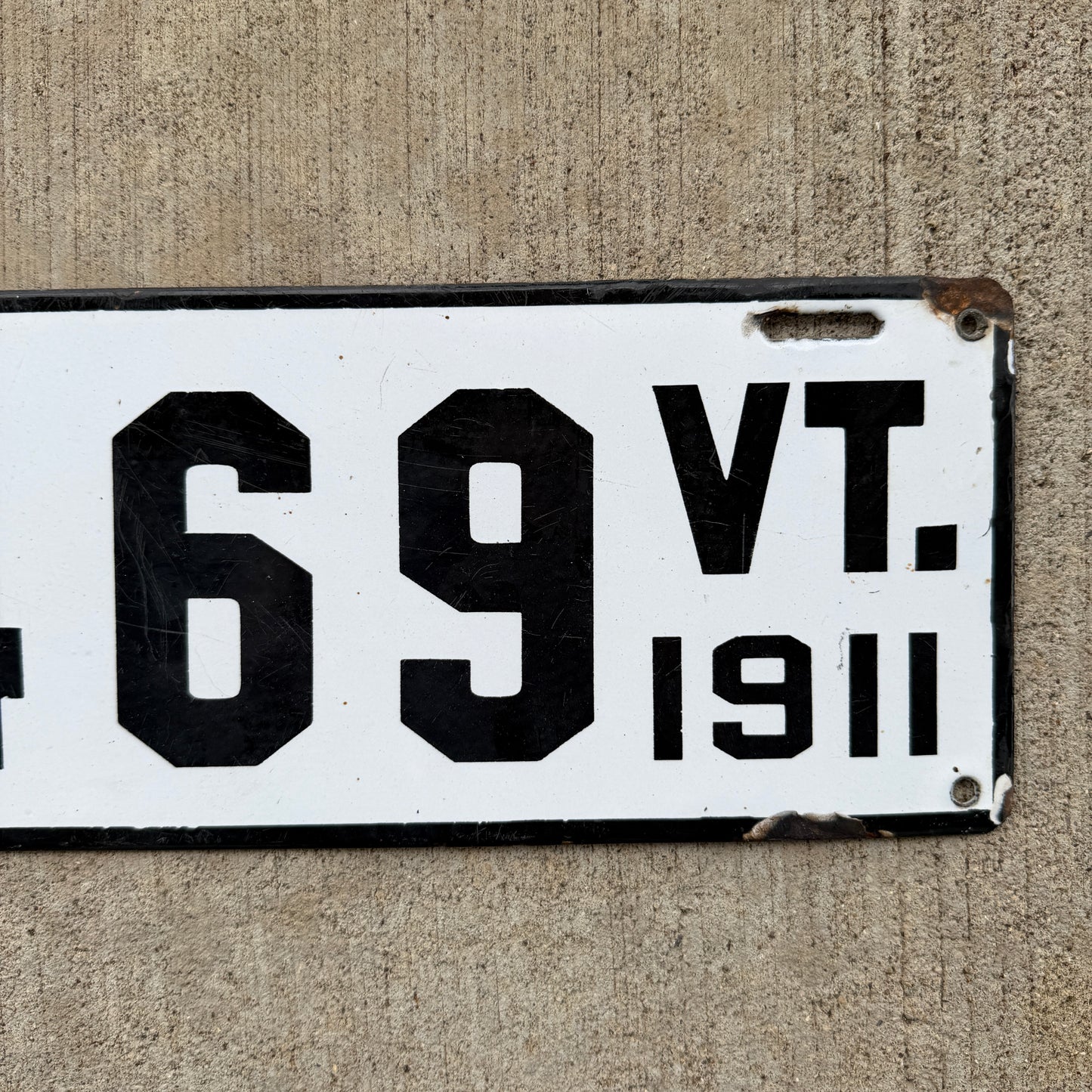1911 Vermont Porcelain License Plate Auto Tag Low Number Four Digit 1469