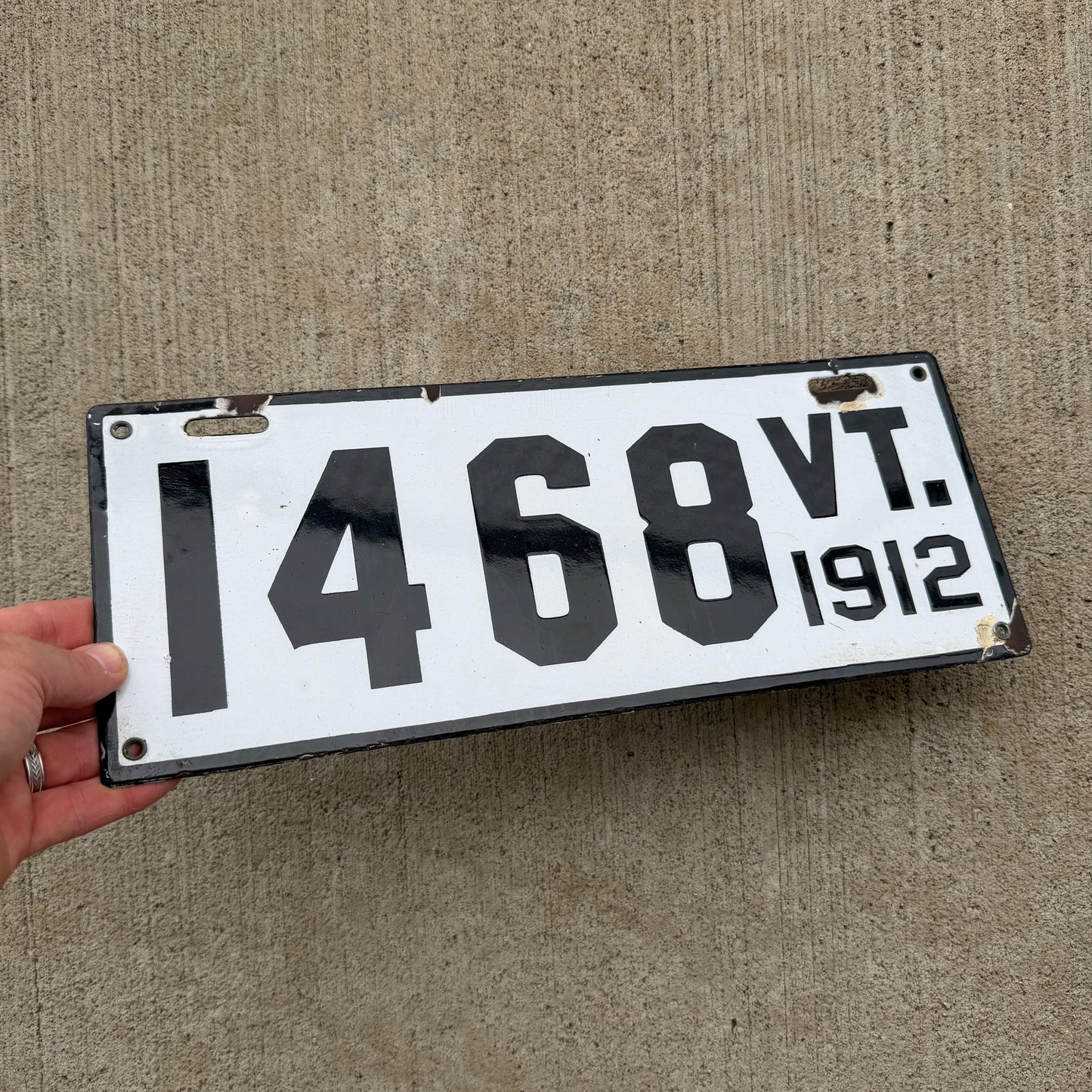 1912 Vermont Porcelain License Plate Auto Tag Low Number Four Digit 1468