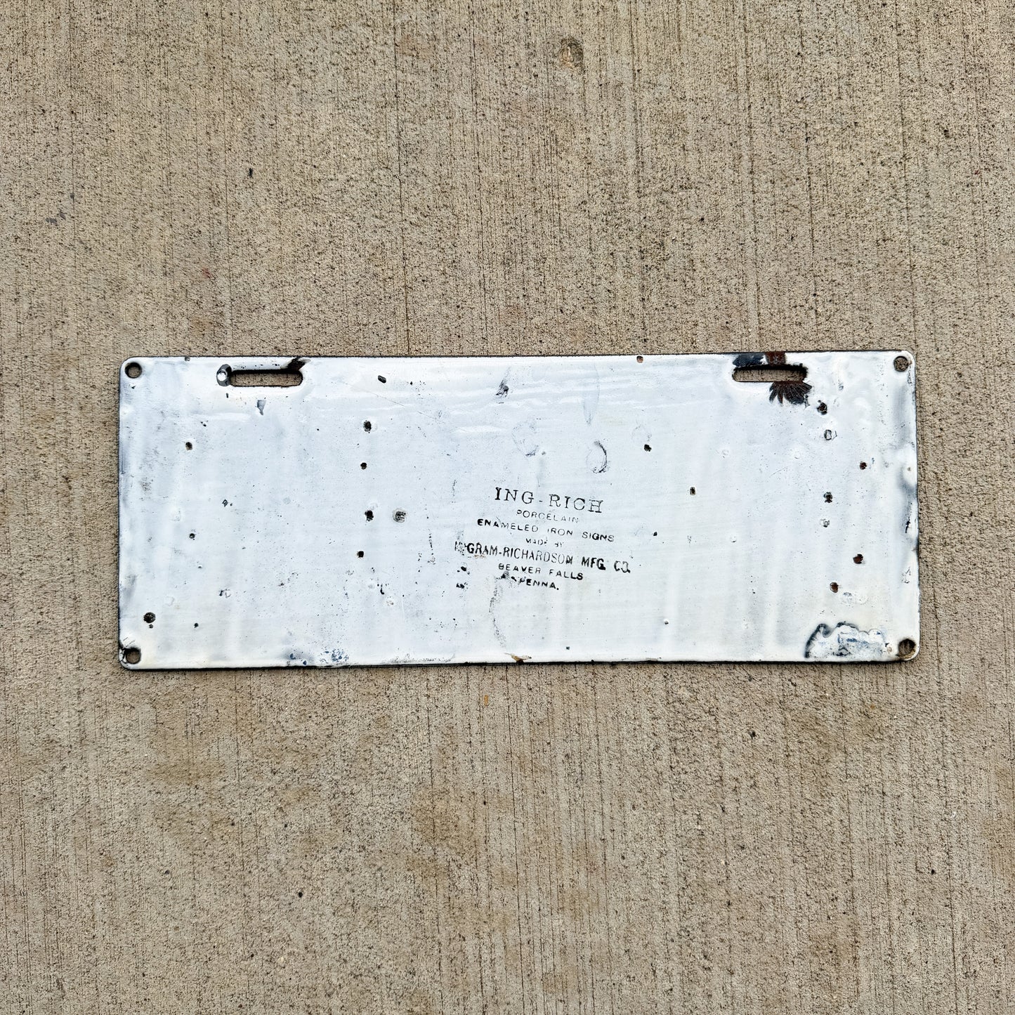 1911 Ohio Porcelain License Plate Auto Tag 39118