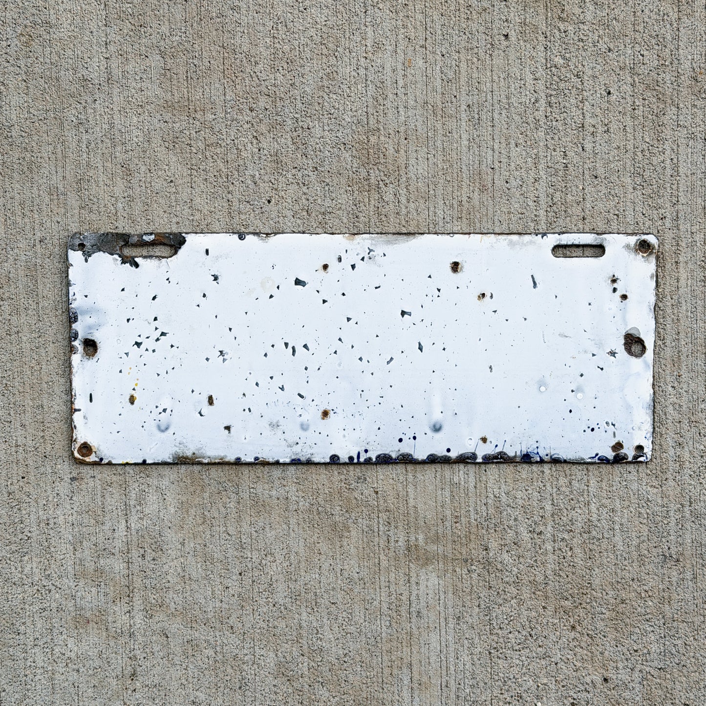 1909 Ohio Porcelain License Plate Auto Tag 15540