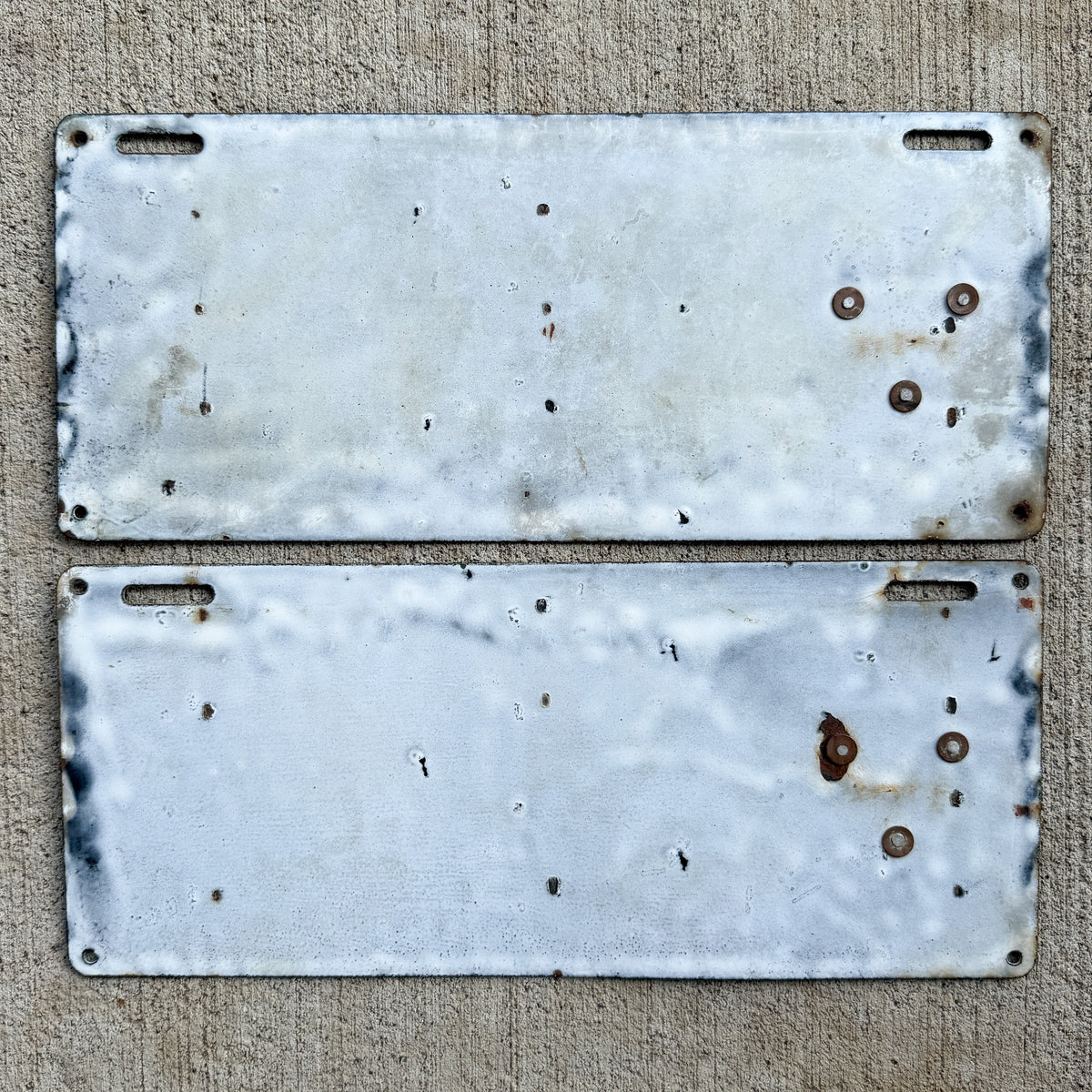 1913 Pennsylvania Porcelain License Plate Pair Auto Tag High Quality 24125