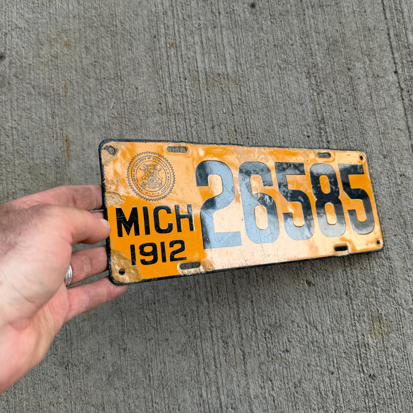 1912 Michigan Porcelain License Plate Auto Tag 26585