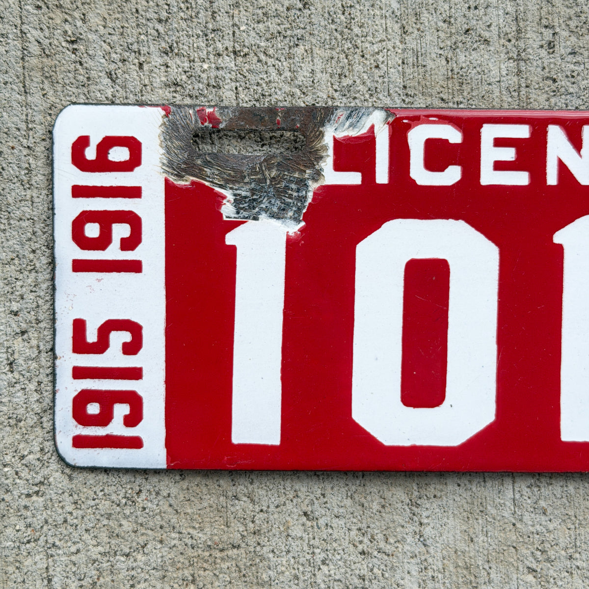 1915 1916 West Virginia Porcelain License Plate Auto Tag Low Number Four Digit 1018