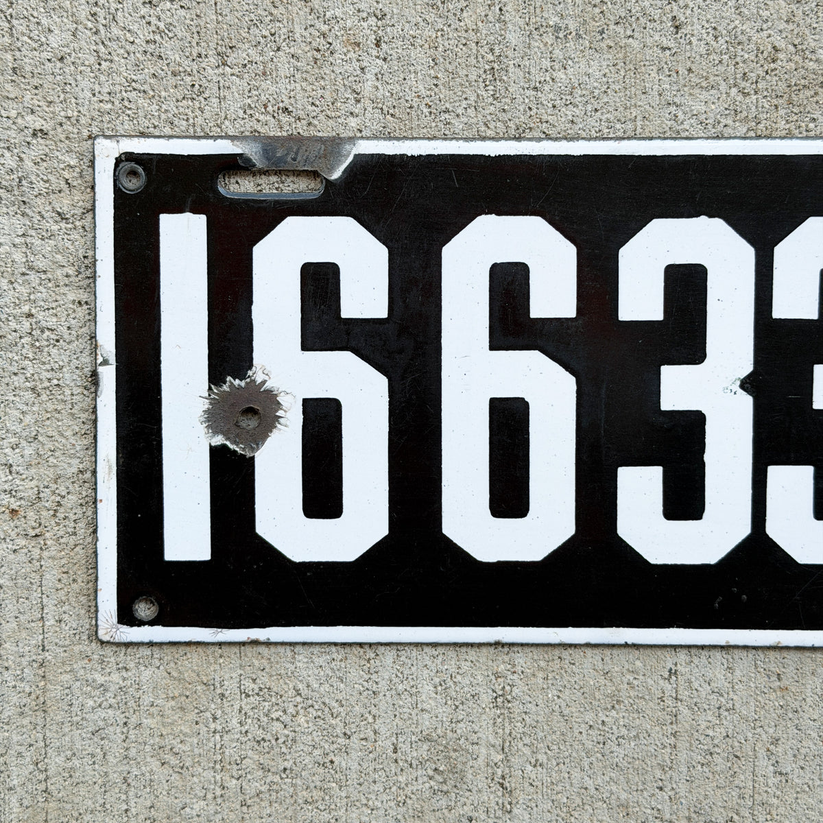 1915 Georgia Porcelain License Plate Auto Tag 16633