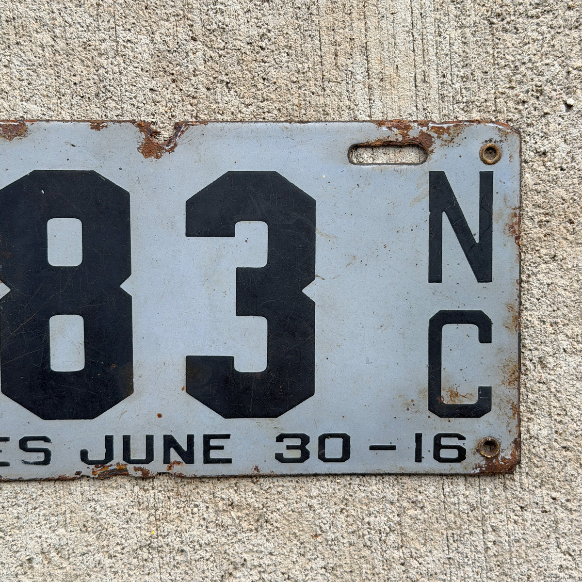 1915 1916 North Carolina Porcelain License Plate Auto Tag Low Number Three Digit 983