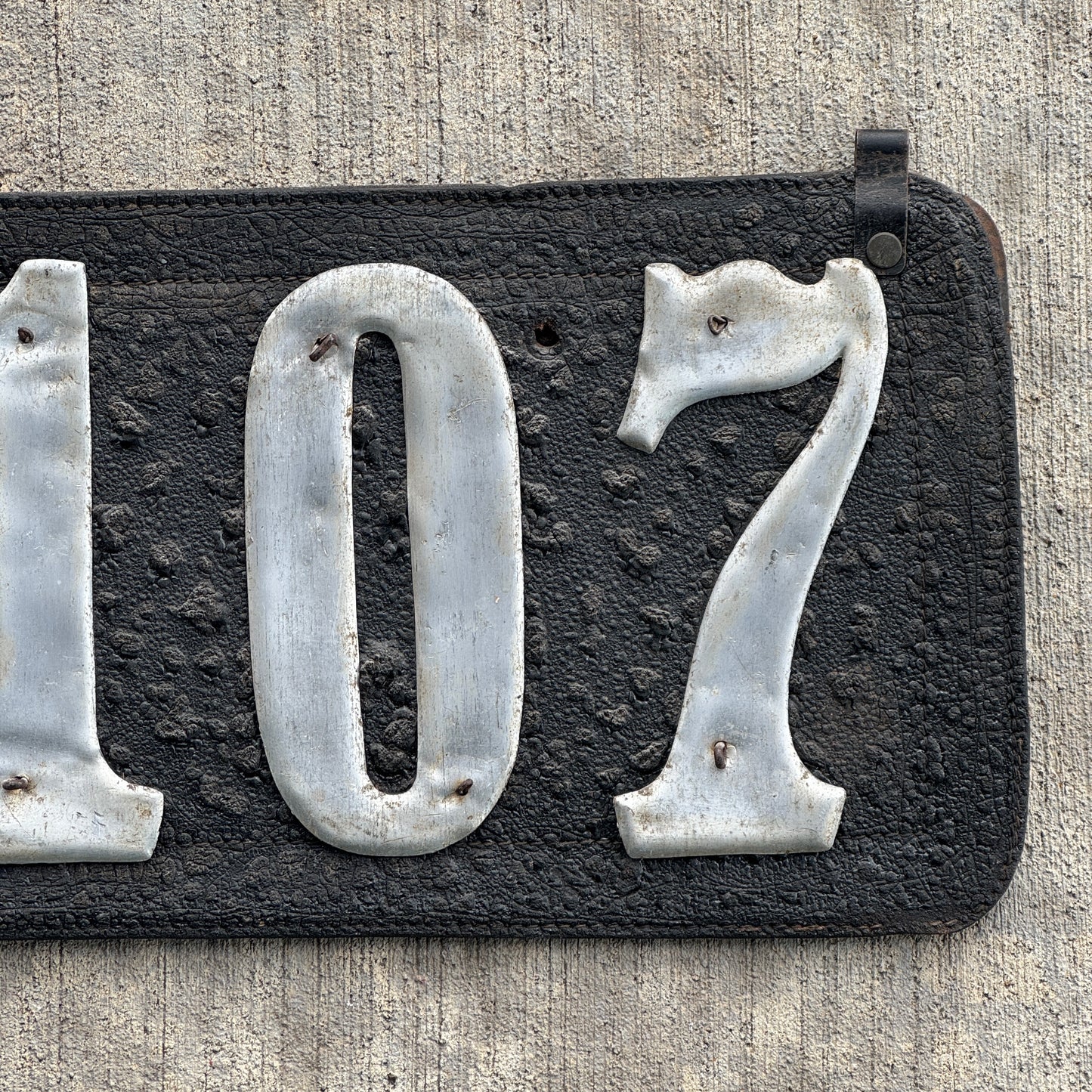 1907 1917 Texas Leather Prestate License Plate Auto Tag 1107