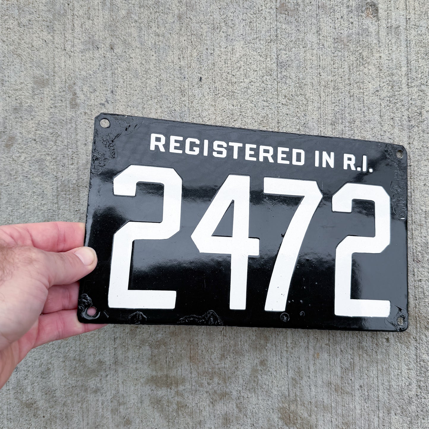 1907 Rhode Island Porcelain License Plate Auto Tag High Quality First Issue 2472