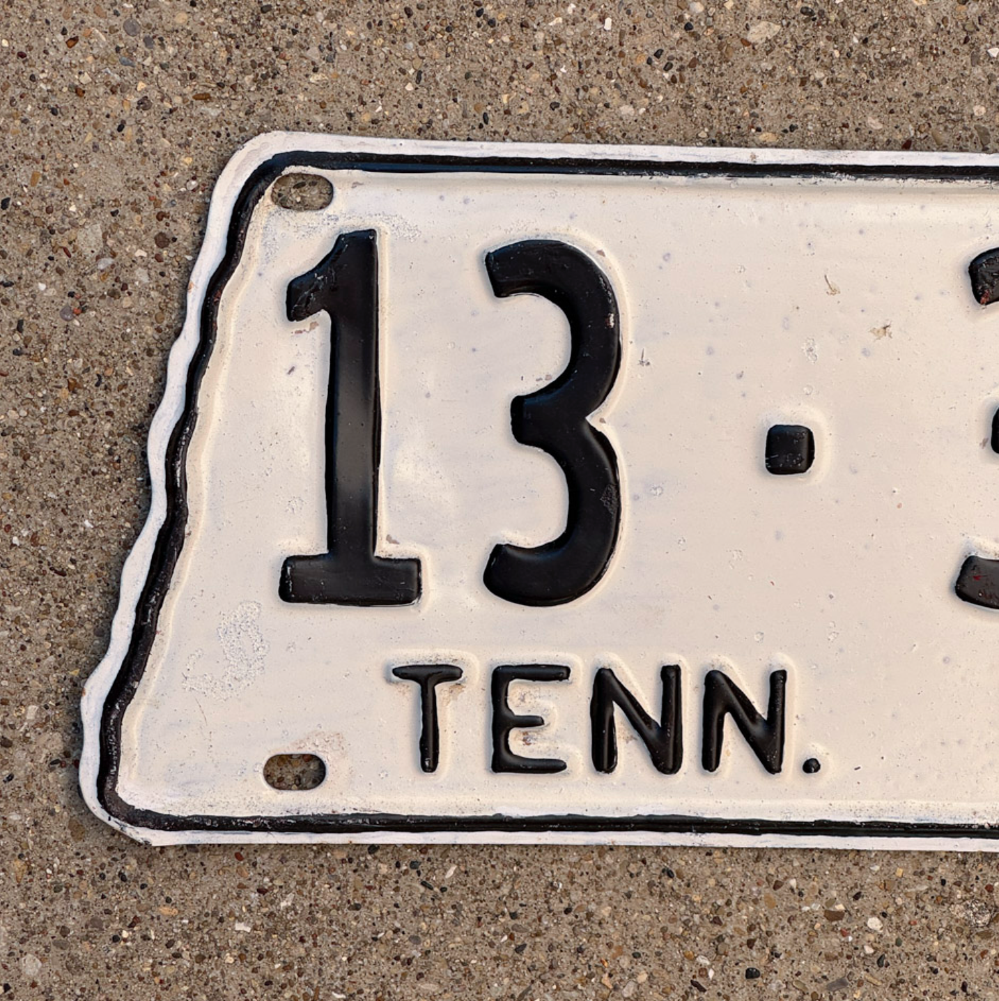 1952 Tennessee License Plate Auto Tag State Shape 13 364